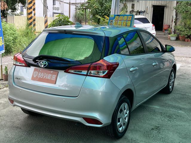 台南 旅順汽車2018年YARIS  第3張相片