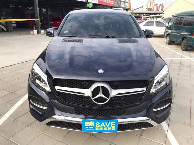 2016 GLE350d 總代理斜背  第2張相片