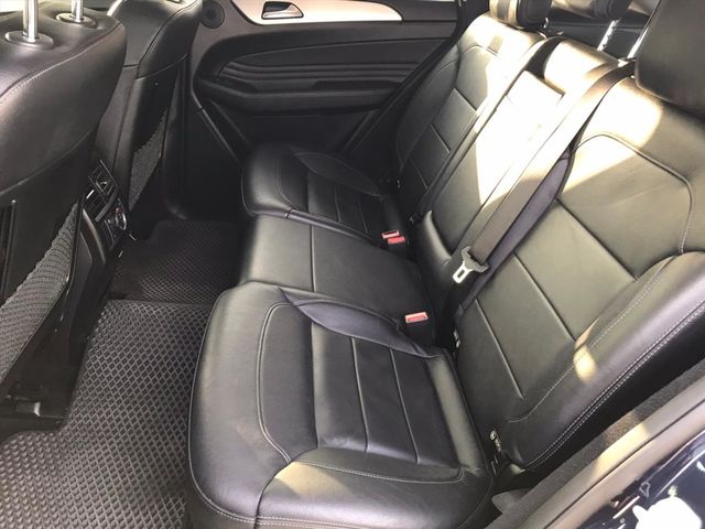2016 GLE350d 總代理斜背  第10張相片