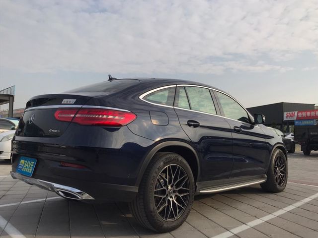 2016 GLE350d 總代理斜背  第14張相片