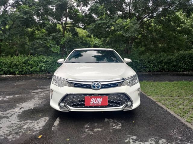 2015CAMRY2.5油電車/電動座椅/倒車顯影/數位電視/衛星導航/定速/ i-key  第2張相片