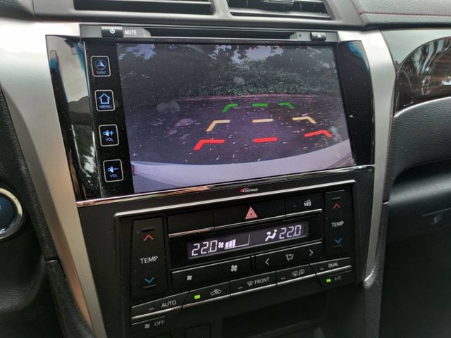 2015CAMRY2.5油電車/電動座椅/倒車顯影/數位電視/衛星導航/定速/ i-key  第11張相片