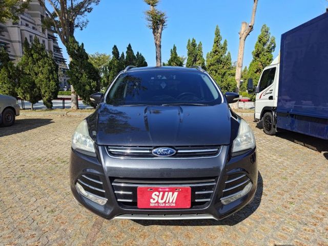 2015年福特KUGA 全景天窗/電動尾門  第2張相片