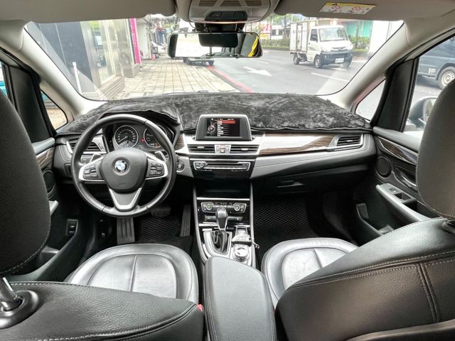 BMW寶馬 220IGT  第4張相片