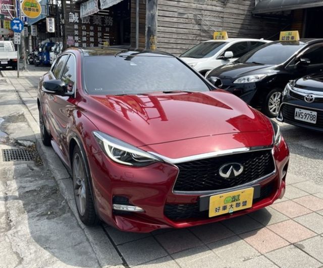 INFINITI無限 Q30  第2張相片