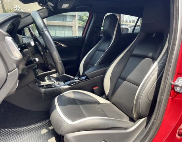 INFINITI無限 Q30  第7張相片