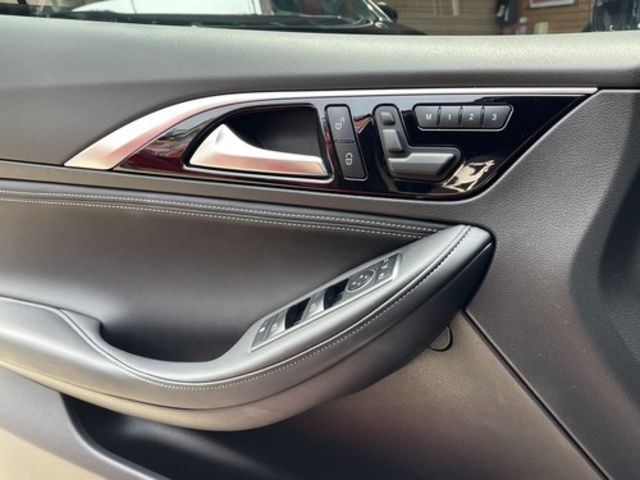 INFINITI無限 Q30  第13張相片