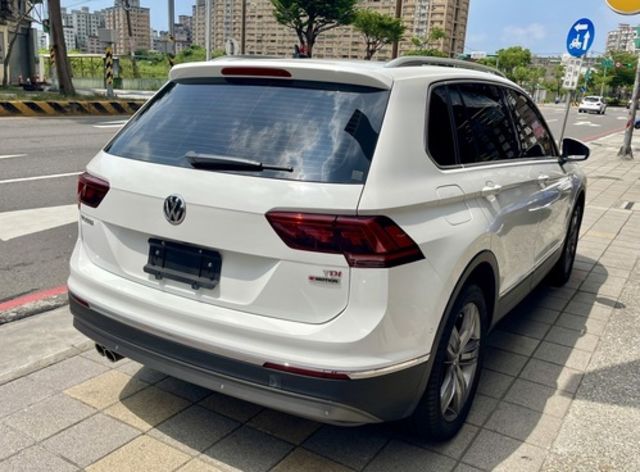 VOLKSWAGEN福斯 TIGUAN  第2張相片