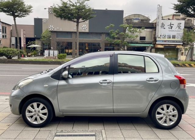 TOYOTA豐田 YARIS  第2張相片