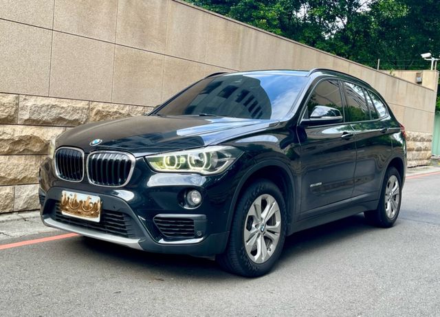 BMW寶馬 X1  第1張相片