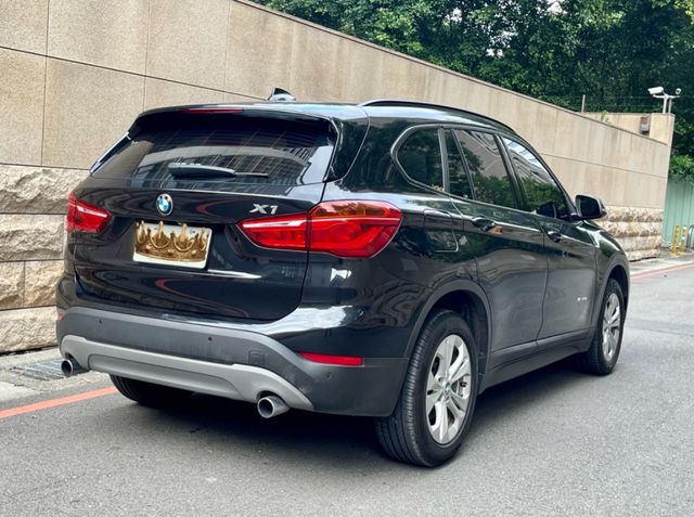 BMW寶馬 X1  第2張相片