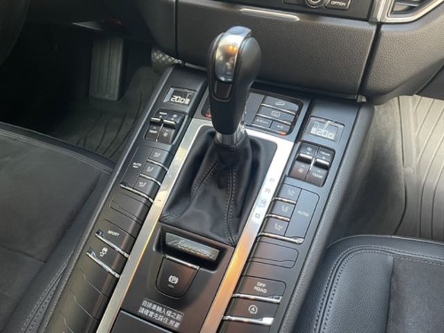 PORSCHE保時捷 MACAN S  第5張相片