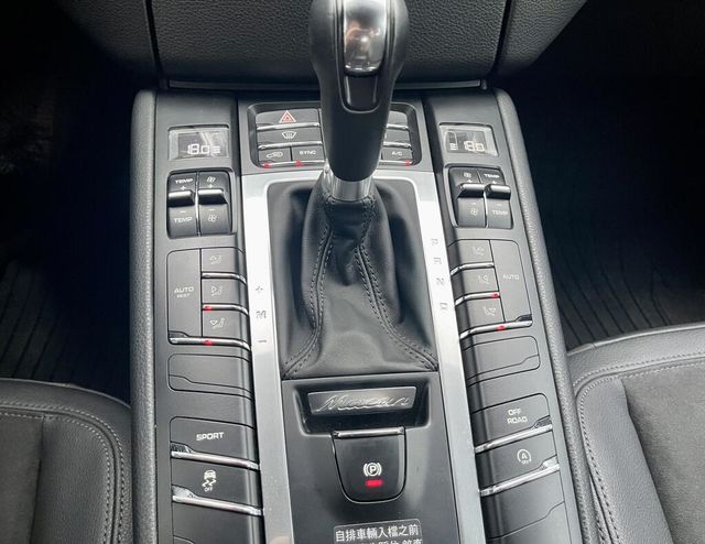PORSCHE保時捷 MACAN S  第11張相片