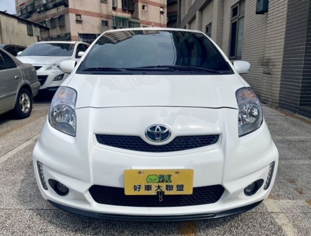 TOYOTA豐田 YARIS  第2張相片