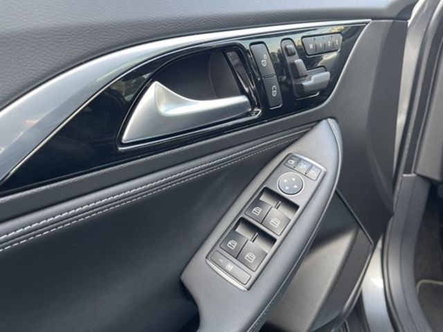 INFINITI無限 Q30  第6張相片