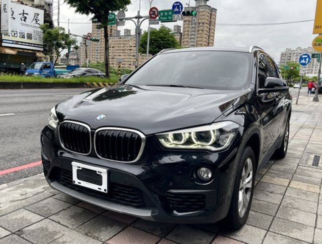BMW寶馬 X1  第1張相片