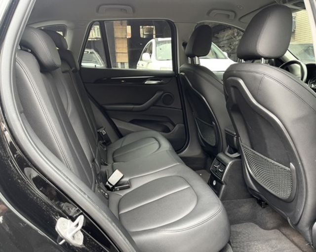 BMW寶馬 X1  第10張相片