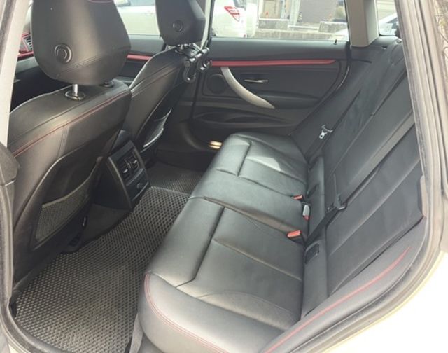 BMW寶馬 328I GT  第13張相片