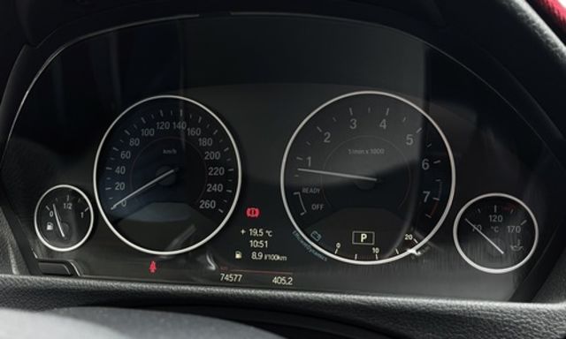 BMW寶馬 328I GT  第16張相片