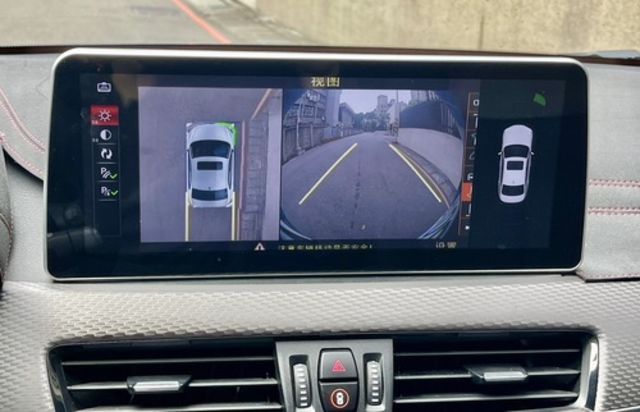 BMW寶馬 X2  第10張相片