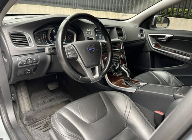 VOLVO富豪 V60  第4張相片