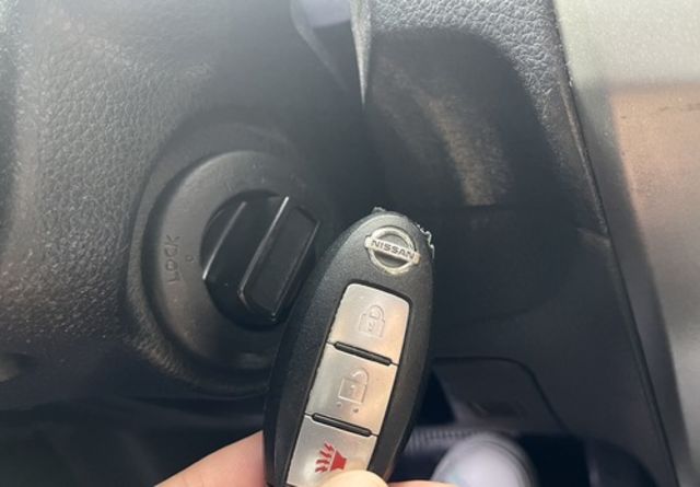 NISSAN日產 LIVINA  第6張相片