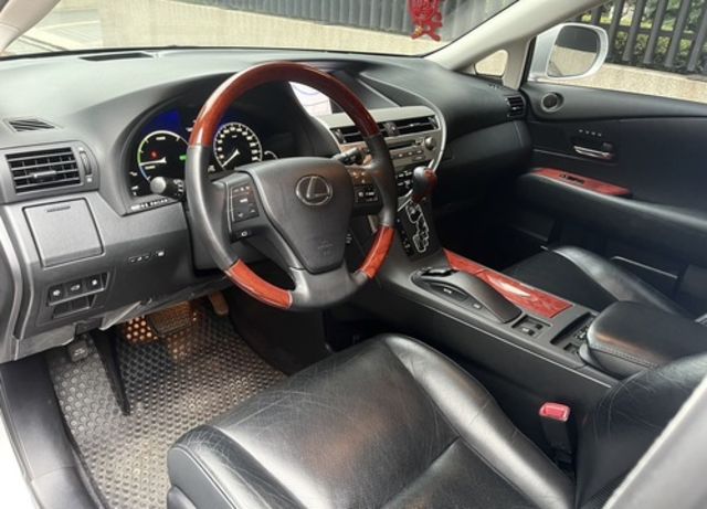 LEXUS凌志 RX450H  第5張相片