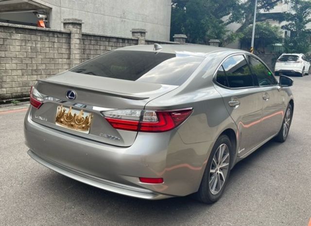 LEXUS凌志 ES300H  第3張相片