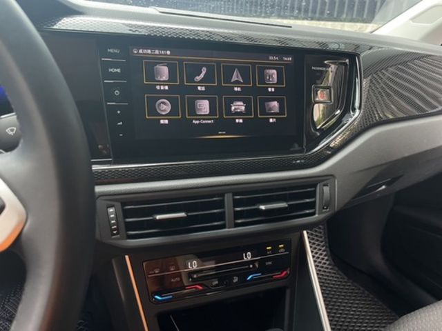 VOLKSWAGEN福斯 POLO  第8張相片