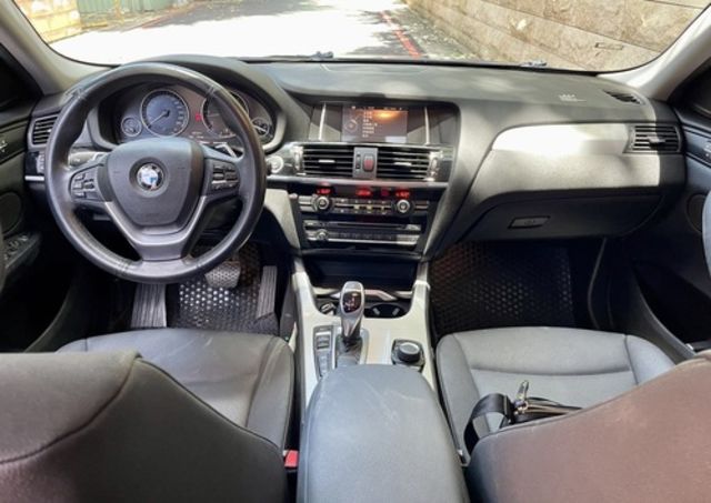 BMW寶馬 X4 XDRIVE30D  第4張相片