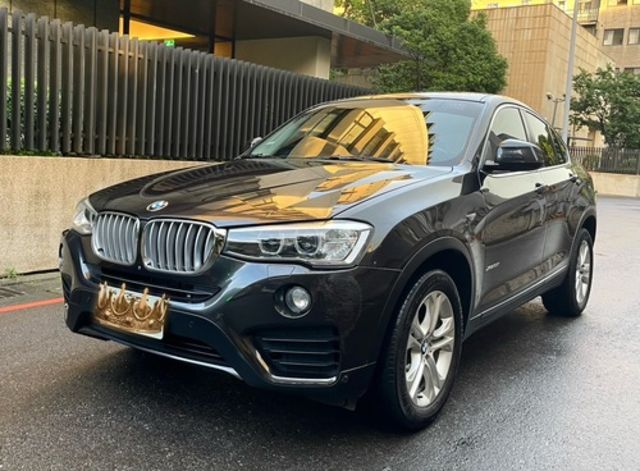 BMW寶馬 X4 XDRIVE28I  第1張相片