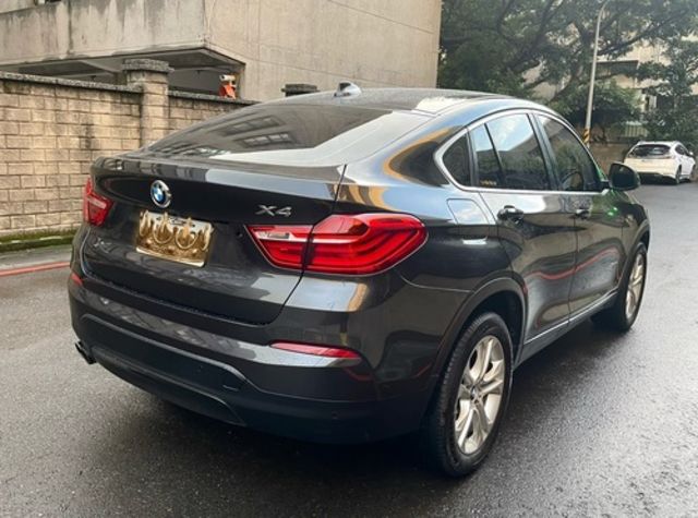 BMW寶馬 X4 XDRIVE28I  第3張相片