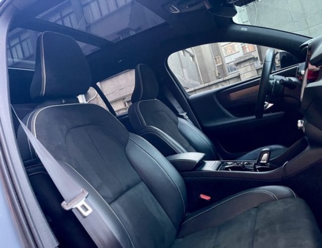 VOLVO富豪 XC40  第10張相片