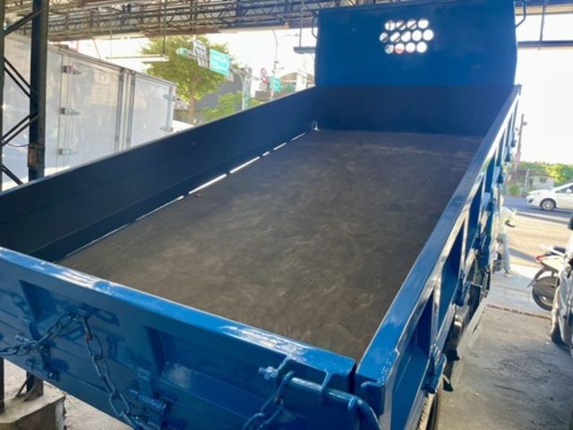 MITSUBISHI三菱 CANTER  第6張相片