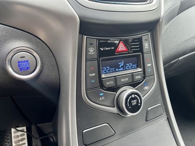 HYUNDAI現代 ELANTRA  第6張相片