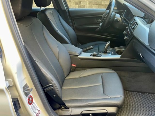 BMW寶馬 316I  第6張相片