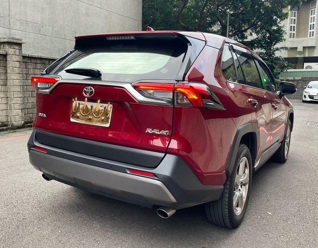 TOYOTA豐田 RAV4  第2張相片