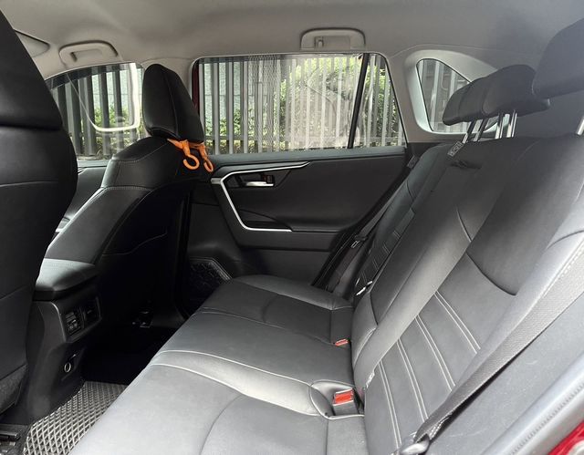 TOYOTA豐田 RAV4  第8張相片