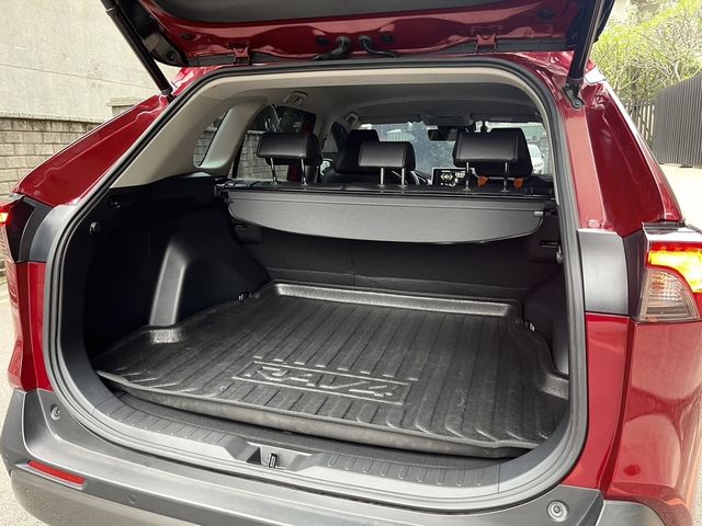 TOYOTA豐田 RAV4  第9張相片
