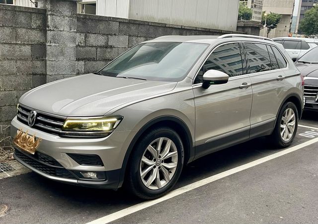 VOLKSWAGEN福斯 TIGUAN  第1張相片