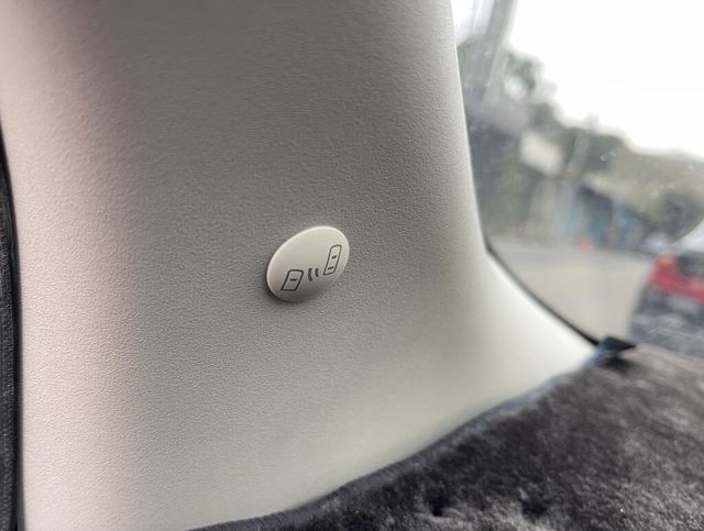 NISSAN日產 TIIDA  第6張相片