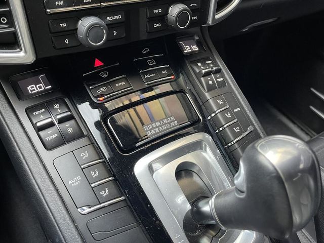 PORSCHE保時捷 CAYENNE  第7張相片