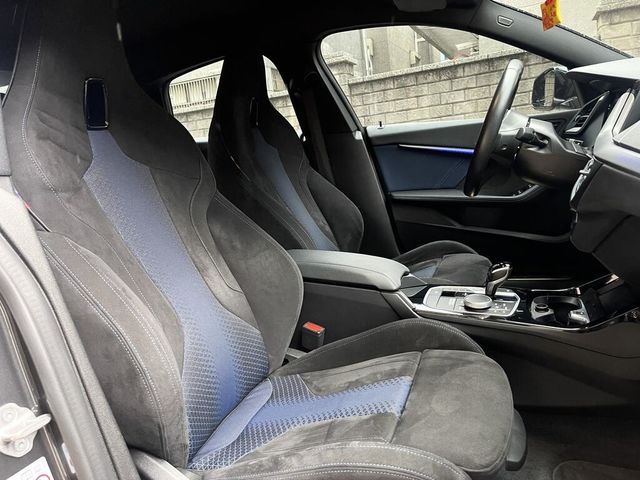 BMW寶馬 218I  第9張相片