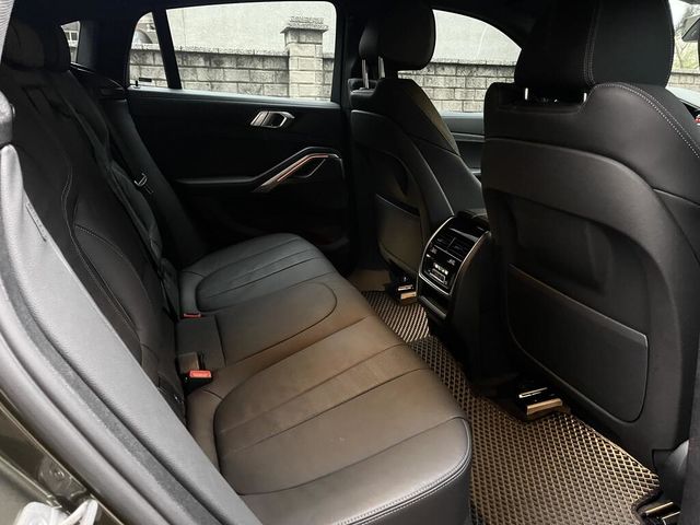 BMW寶馬 X6 XDRIVE40I  第13張相片