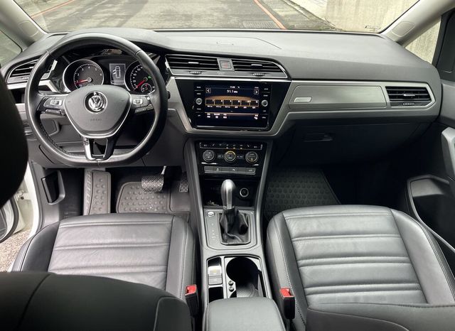 VOLKSWAGEN福斯 TOURAN  第3張相片