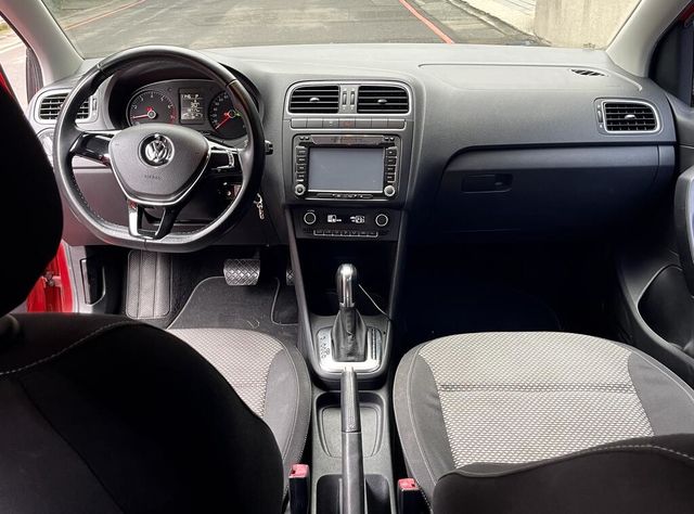 VOLKSWAGEN福斯 POLO  第3張相片