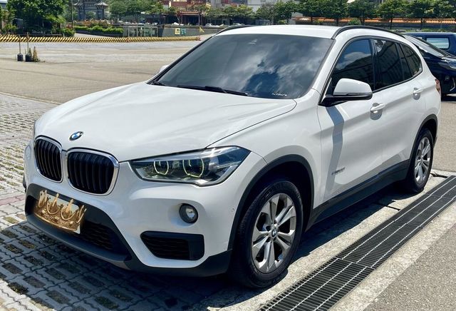 BMW寶馬 X1  第1張相片