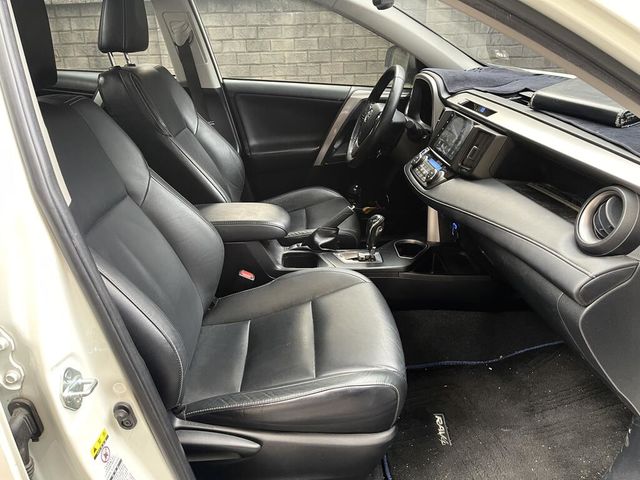 TOYOTA豐田 RAV4  第7張相片