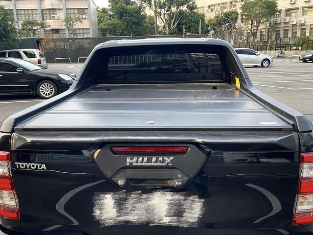TOYOTA豐田 HILUX  第4張相片