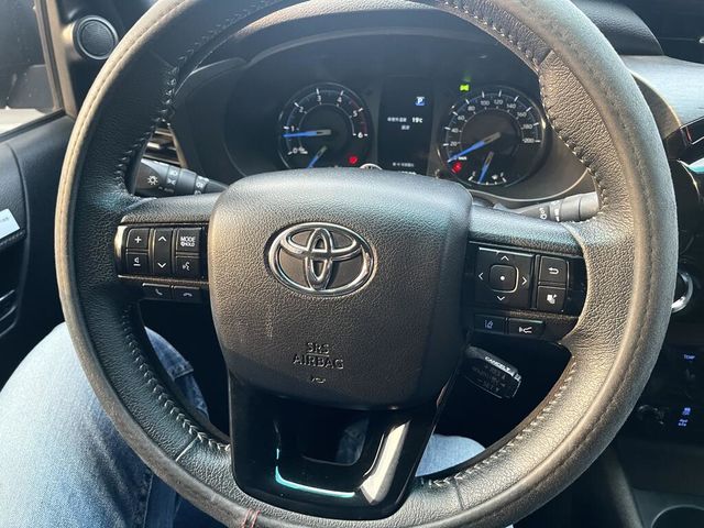 TOYOTA豐田 HILUX  第8張相片